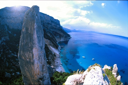 Sardegna, arrampicata, Gennargentu - Arrampicata in Sardegna: Aguglia Goloritzè