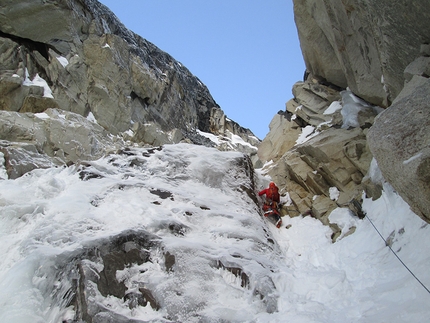 Nuove vie di arrampicata su misto nelle Revelation Mountains in Alaska