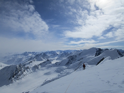 Revelation Mountains, Alaska, Gediminas Simutis, Frieder Wittmann - Revelation Mountains: going down from the summit of Mephisto