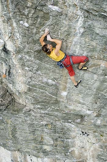 Alberto Gnerro, Gressoney, SS 26 - Alberto Gnerro making the first ascent of SS26 at Gressoney in Valle d'Aosta (08/2006). 95 moves long and completely natural