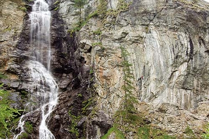 Alberto Gnerro, Gressoney, SS 26 - La bellissima falesia di Gressoney, Valle d'Aosta