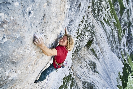 Michael Kemeter, Schartenspitze, Tortour - Michael Kemeter climbing pitch 4 of Tortour (8c, 280m), Schartenspitze