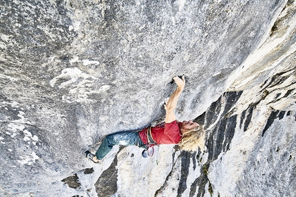 Michael Kemeter completes his Tortour up Schartenspitze in Austria