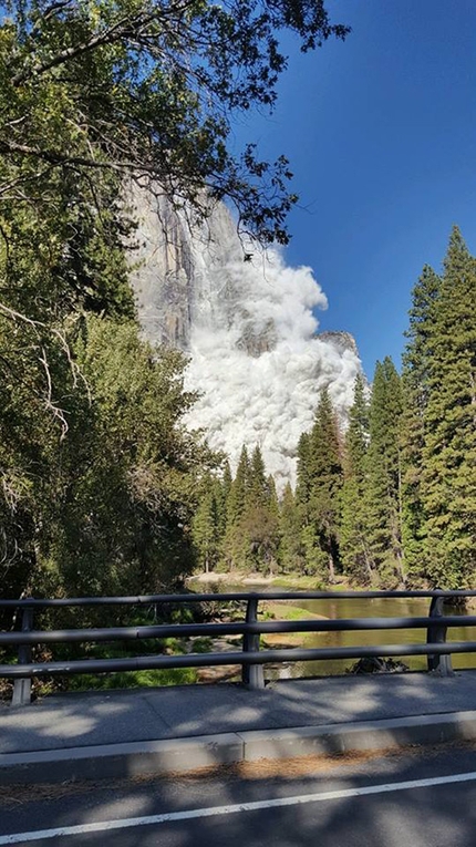 El Capitan rockfall Yosemite - The huge rockfall on El Capitan in Yosemite on 28/09/2017, that followed a first rockfall on 27/09/2017