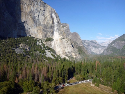 El Capitan frana Yosemite - L'enorme frana sulla parete SE di El Capitan in Yosemite del 28/09/2017, in seguito alla prima frana del 27/09/2017