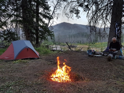 Continental Divide Trail, CDT, Rocky Mountains, trekking, Diego Salvi, Benigno Carrara - Continental Divide Trail: accampamento serale