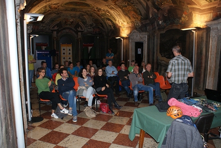 Roberto Bassi, Scuola Graffer di Trento - Durante l'inaugurazione del 1° Corso di Arrampicata Libera 'Roberto Bassi' della Scuola Graffer di Trento