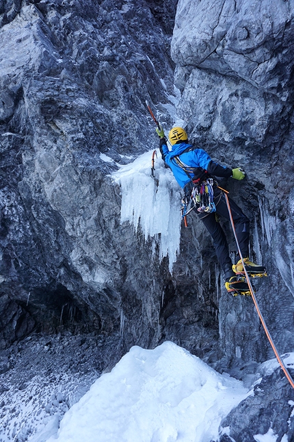 Königsspitze, Gran Zebrù, Daniel Ladurner, Johannes Lemayer - Johannes Lemayer climbing steep ice and loose rock during the first ascent of a new mixed climb up Königsspitze together with Daniel Ladurner on 07/10/2017