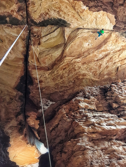 The Crucifix, Canyonlands, USA, Tom Randall, Pete Whittaker - Attempts on The Crucifix, Canyonlands, USA