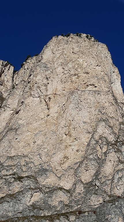 Via Mirko, Monte Steviola, Vallunga, Dolomiti, Manuel Nocker, Armin Senoner - Manuel Nocker e Armin Senoner durante l'apertura della Via Mirko sul Monte Steviola, Vallunga (Puez-Odle) Dolomiti