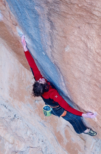 Adam Ondra - Adam Ondra climbing Golpe de estado 9b at Siurana, Spain