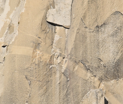 Quinn Brett, The Nose, El Capitan, Yosemite - Quinn Brett salvataggio il 11/10/2017: la caduta dal Boot Flake al Texas Flake, ancora visibile la corda