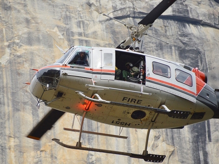 Quinn Brett, The Nose, El Capitan, Yosemite - Quinn Brett rescue operation on 11/10/2017: helicopter 551 piloted by Keith Nelsen 