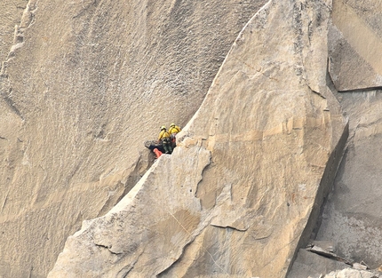 Quinn Brett, The Nose, El Capitan, Yosemite - Quinn Brett rescue operation on 11/10/2017: ranger Aaron Smith on the Boot Flake with ranger Brandon Lathum