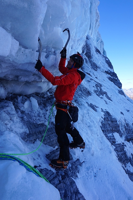 Gnadenlos, Ortler, Daniel Ladurner, Johannes Lemayer, Herbert Plattner - During the first ascent of 'Gnadenlos', Ortler NW Face (Daniel Ladurner, Johannes Lemayer, Herbert Plattner)