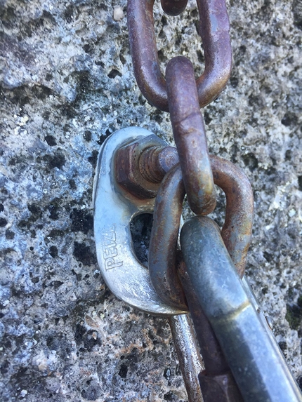 Rocca Pendice, Colli Euganei, Padova - Lavori di manutenzione della falesia di Rocca Pendice (Padova)