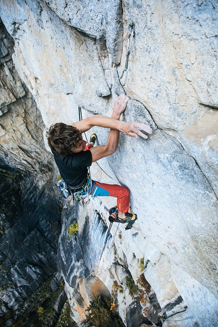 Val Daone: concatenamento di vie in arrampicata libera per Silvestro Franchini