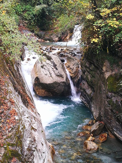 Gyanjikhang, Nepal, Luca Montanari, Giorgio Sartori, Mingma Temba Sherpa, Nima Sherpa - Il trekking verso Gyanjikhang in Nepal