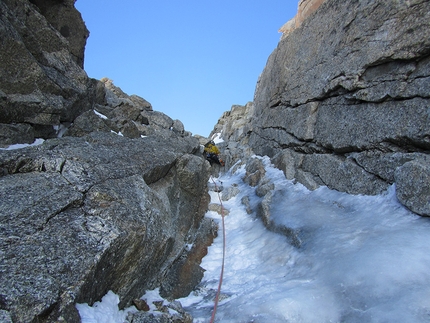 Silvia Petroni - Silvia Petroni sale la goulotte Valeria Gully, Petit Capucin, Monte Bianco