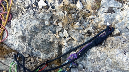 Baffelan, Alpinismo Radicale, Leonardo Meggiolaro, Matteo Maran - Quarto tiro di Alpinismo Radicale, Baffelan, Piccole Dolomiti: 3 chiodi e un cordone sostituito
