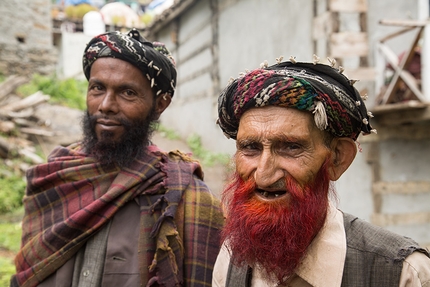 Cerro Kishtwar, Himalaya, Thomas Huber, Stephan Siegrist, Julian Zanker - Cerro Kishtwar: Thomas Huber, Stephan Siegrist, Julian Zanker durante la prima salita di Har Har Mahadev, parete NO del Cerro Kishtwar (10/2017)