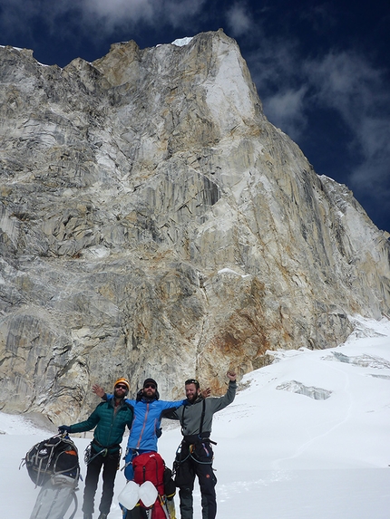 Larkya Main, Himalaya, Giorgi Tepnadze, Bakar Gelashvili, Archil Badriashvili - Larkya Main, Himalaya: Archil Badriashvili, Bakar Gelashvili and Giorgi Tepnadze after having made the first ascent of the SE Face