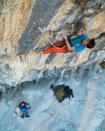 Stefano Ghisolfi, One Slap, Laghel, Arco - Stefano Ghisolfi climbing One Slap 9b a Laghel, Arco