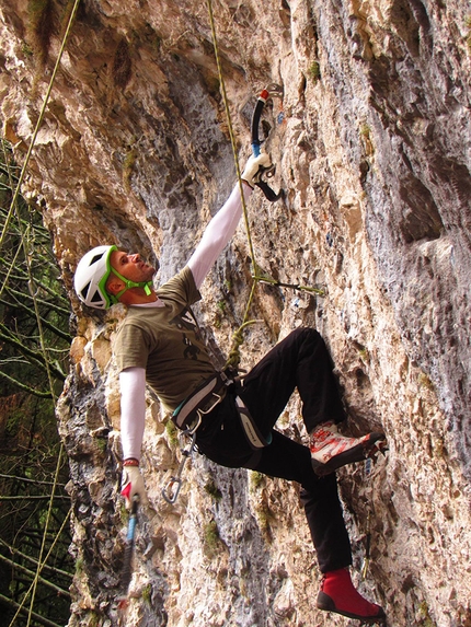 Drytooling a Ferrara di Monte Baldo - Dry tooling nella falesia Val dei Coali a Ferrara di Monte Baldo