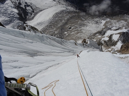 Phungi Peak, Himalaya, Nepal, Yury Koshelenko, Aleksei Lonchinskii - On day 2 of the first ascent of Phungi Peak (6538 m), Himalaya, Nepal (Yury Koshelenko, Aleksei Lonchinskii)