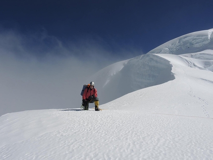 Phungi Peak, Himalaya, Nepal, Yury Koshelenko, Aleksei Lonchinskii - Aleksei Lonchinskii on the West Ridge, while descending from Phungi Peak (6538 m), Himalaya, Nepal
