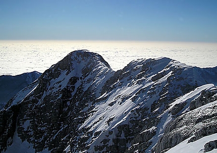 Alpi Giulie: scialpinismo in Friuli  - Il Canin Basso, visto dalla vetta del Canin.