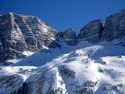 Alpi Giulie: scialpinismo in Friuli  - Il foro del Monte Forato, versante nord, gruppo del Canin.