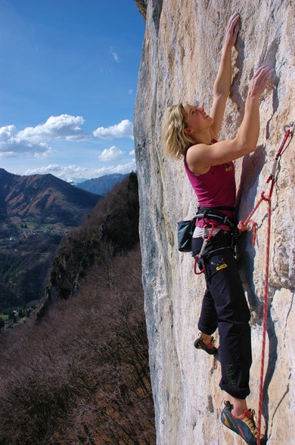 Cornalba - Angelika Rainer su Outsider 8a+ a Cornalba