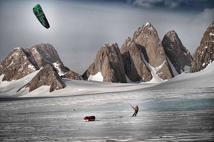 Spectre Organ Pipe Peaks Antarctica, Leo Houlding, Jean Burgun, Mark Sedon - Reaching the Spectre and the Organ Pipe Peaks, Gothic Mountains, Antarctica.