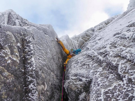 Alpinismo: nuova super via di misto per Greg Boswell e Guy Robertson in Scozia