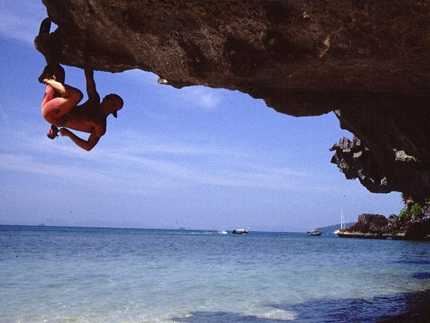 Tailandia arrampicare - Nicola Noè in arrampicare in Tailandia