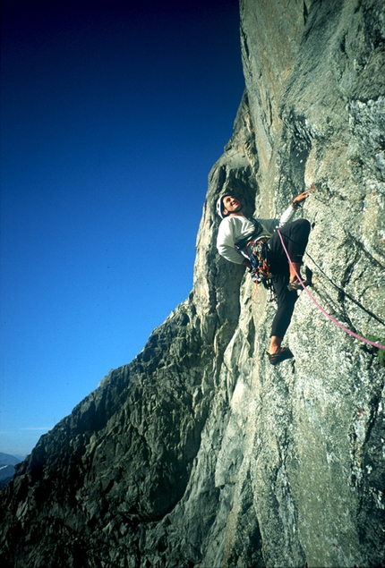 Monte Bianco Aiguille Noire de Peuterey, Maurizio Oviglia, Erik Svab - Durante la prima salita di Nero su Bianco, Parete SE Punta Brendel, Aiguille Noire de Peuterey, Monte Bianco (Maurizio Oviglia, Erik Svab)