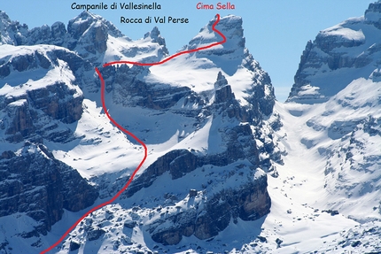 Sci alpinismo nelle Dolomiti di Brenta - Dolomiti di Brenta scialpinismo: il tracciato del versante Ovest di Cima Sella dal Passo Grostè