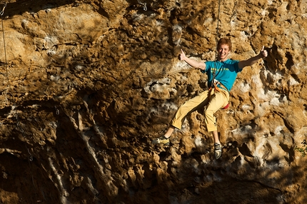 Grandi Gesti Sperlonga, Riccardo Moretti - Riccardo Moretti sale Grandi Gesti alla Grotta dell'Arenauta a Sperlonga