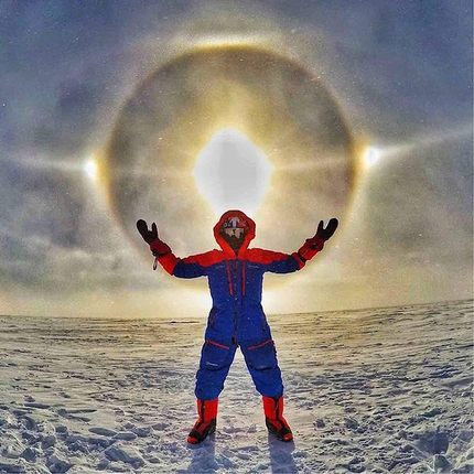 Spettacolare corona solare in Antartide per la spedizione di Houlding
