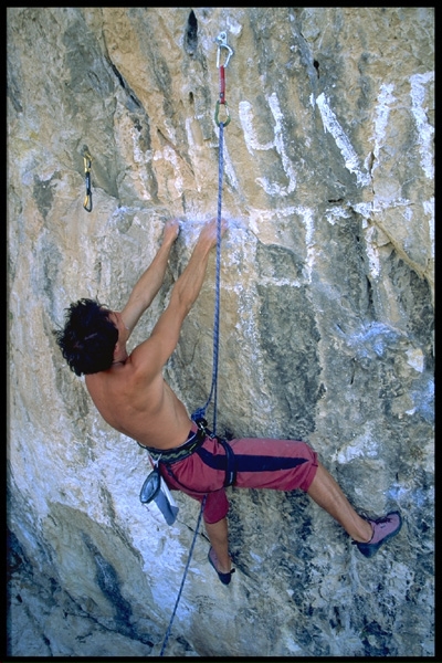 El Chorro, Spagna - Massimo Da Pozzo su No toque a tu madre (8a+) Sector secreto a Desplomlandia (El Chorro)