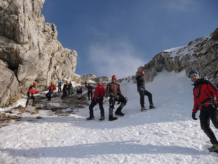 Peschio della Cornacchia, Campocatino, dry-tooling - Peschio della Cornacchia: Dry Pride 2017