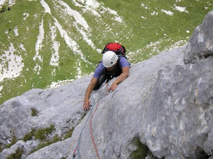 Arrampicate sportive nelle Montagne Friulane - Sergio sulla Parete Sud Avanza.