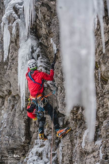 Kandersteg Switzerland ice climbing, Simon Chatalan, Jeff Mercier, Ron Koller - Simon Chatelan establishing pitch 1 of Röstigraben, Oeschinenwald, Kandersteg Switzerland