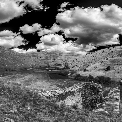 L’idea della Montagna, il Gran Sasso e le foto di Luigi Tassi - Riflessi di antico fra le pieghe di Campo Imperatore