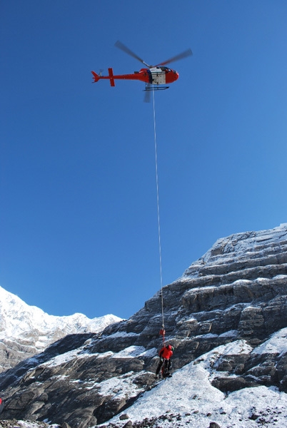 Annapurna, successful and failed rescues