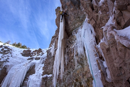 Bletterbach, ice climbing, Daniel Ladurner, Johannes Lemayer - Johannes Lemayer climbing pitch 2 of Eistänzer in the sector Gorz at Bletterbach