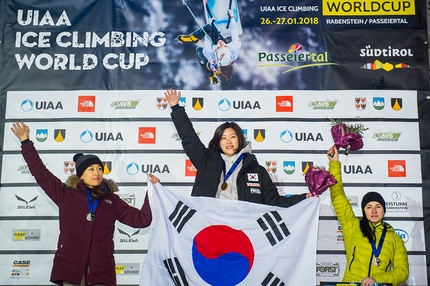 Coppa del Mondo di arrampicata su ghiaccio 2018 - Woonseon Shin, Han Na Rai Song e Maria Tolokonina