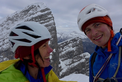 Watzmann Familie Traverse, Ines Papert, Luka Lindić - Ines Papert and Luka Lindić on the Watzmann Family traverse, happy after having climbed the 5th child