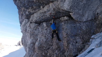 Peschio della Cornacchia, Dry Pride - Durante il meeting di arrampicata dry tooling Dry Pride a Peschio della Cornacchia, Lazio